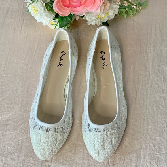 NWT CUTE Qupid "Swift-63" in White Lace Flats (6) - Picture 5 of 8